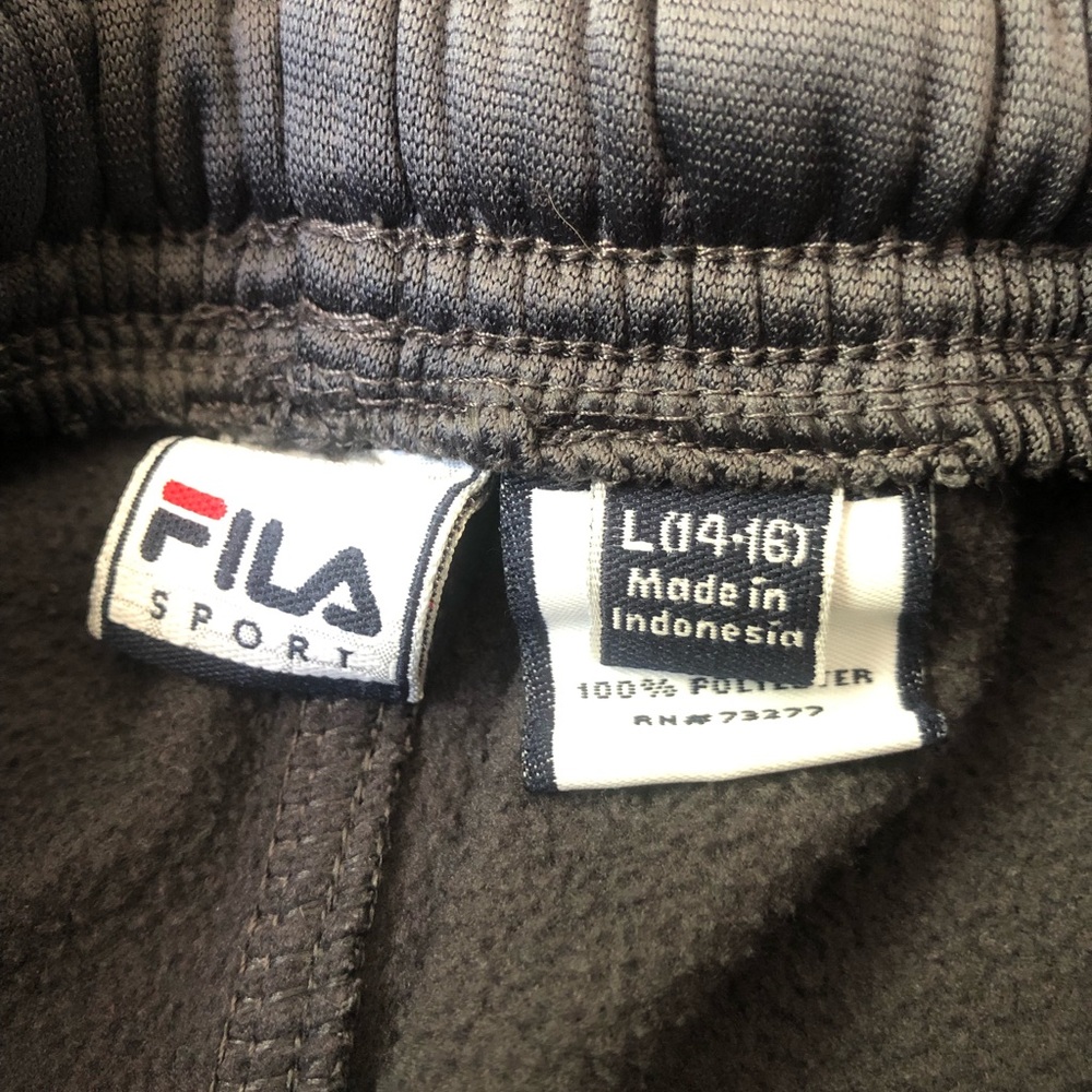 Fila Gray Large (14-16)  Boys joggers super comfy - Picture 5 of 5